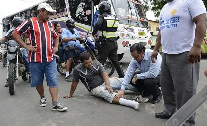 Motociclista Resulta Herido Tras Ser Impactado Por Un Cami N De El