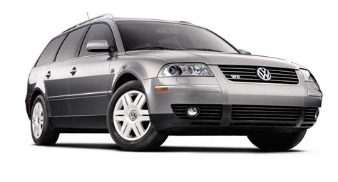 The Volkswagen Passat W8 Was A 275 HP Family Sedan With A Rather Unusual Engine | Carscoops