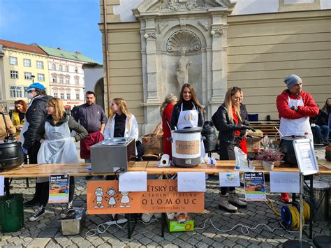 Den lidí bez domova se vydařil Na dobrou věc jste přispěli téměř