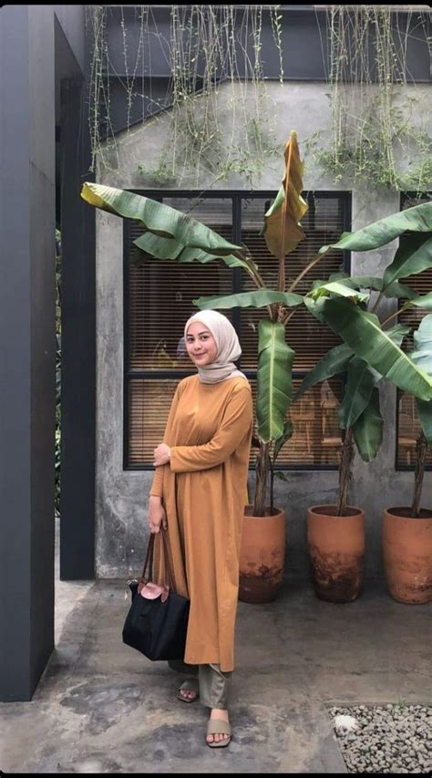 Pin By Melinda On Ootd Hijabers Ootd Hijab Muslim Fashion Outfits