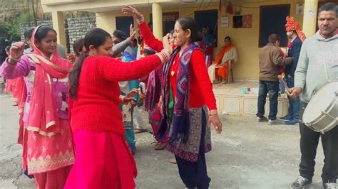 Pahari Dhol Band Baje Wedding Dance हट जा ताऊ Desi Dance