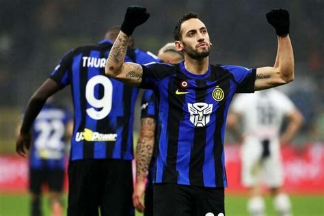 Serie A Inter Goleia Udinese Atalanta Atrasa Ac Milan