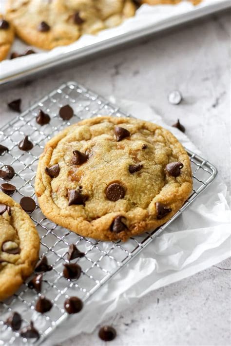 Brown Butter Toffee Chocolate Chip Cookies The Seasoned Skillet