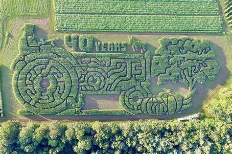 40 Year Old Maine Farms Corn Maze Named Best In The Country