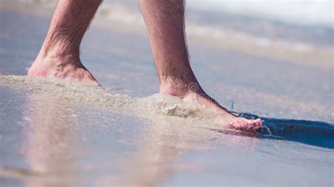 6 745 Beach Feet Man Stock Photos Free Royalty Free Stock Photos