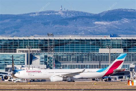 Frankfurt Alemania 13 De Febrero De 2021 Eurowings Airbus A330 300