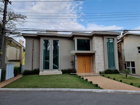 Casa de Condomínio na Alameda Carinás 100 Alphaville em Santana de