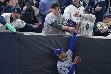 Yankees Fans Who Violated Dodgers Mookie Betts In World Series Banned