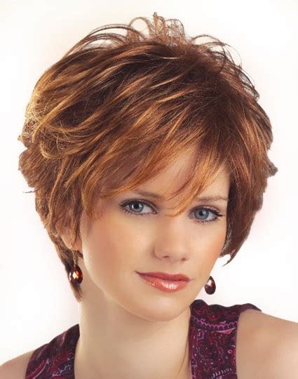 Layered Synthetic Short Wavy Hair Wigs With Bangs For Women