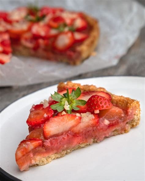 Tarte aux fraises et à la rhubarbe vegan Recette Tarte aux fraises