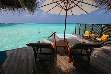 Hilton Conrad Maldives Review (Deluxe Beach Villa, Retreat Water Villa ...