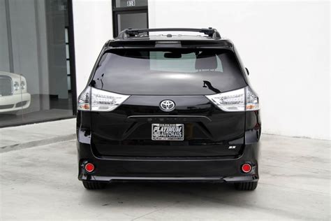 Toyota Sienna Review Toyota Sienna Model Overview Pricing