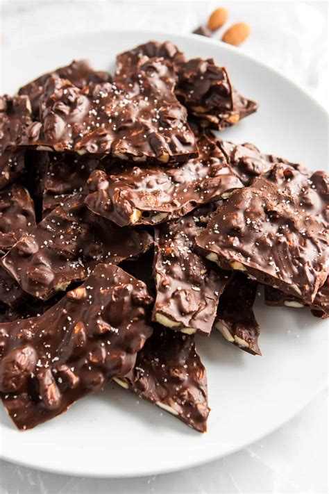 Dark Chocolate Almond Bark: [Secret] Recipe Unveiled!