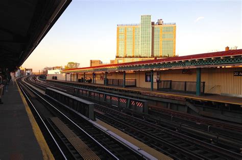 Two Astoria subway stations will close for repairs starting next month ...