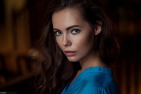 Hd Wallpaper Women Model Face Portrait Brunette Blue Eyes Beauty