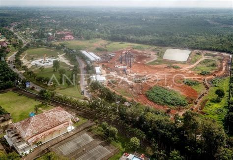 Pembangunan Stadion Di Jambi ANTARA Foto