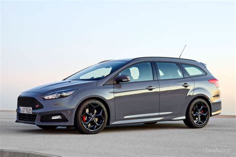 Ford Focus St Mk3 Fl 20 Ecoboost 250 Km 2015 Kombi Skrzynia Ręczna