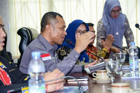 Pimpin Rapat Expose Jembatan Wabup Wujud Impian Masyarakat