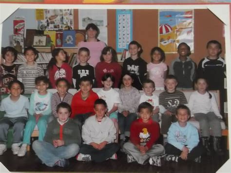 Photo De Classe Photo De Classe CE1 De 2007 ECOLE VICTOR HUGO