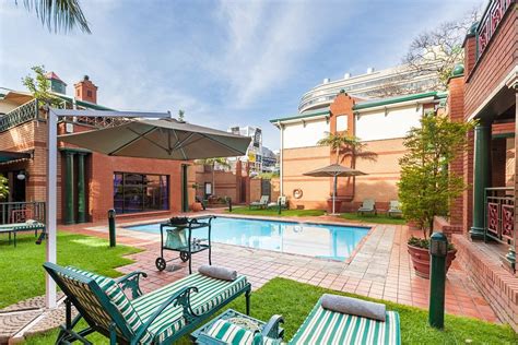 Courtyard Hotel Rosebank 57 ̶1̶3̶0̶ Updated 2020 Prices And Reviews