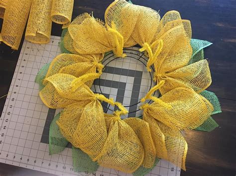 DIY Sunflower Wreath Tutorial Grillo Designs