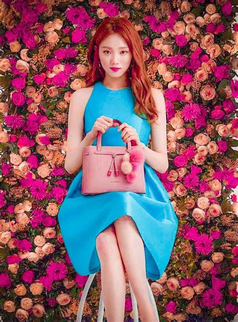 Pin Oleh Via Kurniati Di Lee Sung Kyung Selebriti Pakaian Aktris