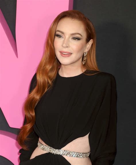 Lindsay Lohan Wows At Mean Girls Premiere