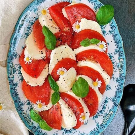 Como Preparar la Receta de Ensalada Caprese Fácil y Barata