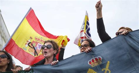 Esposas De Guardias Civiles Tras La Tragedia De Barbate Pedimos