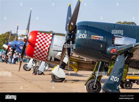 El Grumman F8f Bearcat Es Un Avión De Combate Estadounidense De Un Solo Motor Basado En