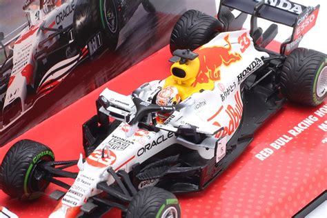 M Verstappen Red Bull RB16B 33 2nd Türkei GP Formel 1 Weltmeister