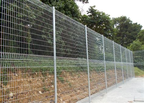 Hot Dip Galvanized Roll Top Brc Mesh Fencing Welded Beautiful Structure