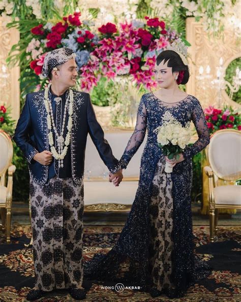 11 Inspirasi Kebaya Pernikahan Warna Biru Pesona Bak Ratu