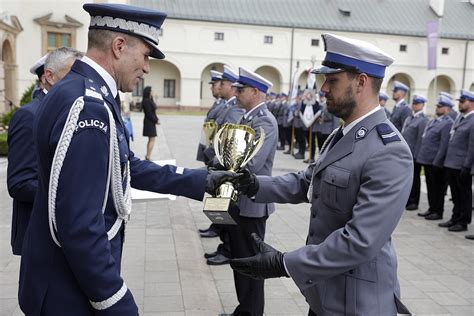 Znamy Nazwisko Najlepszego Policjanta Ruchu Drogowego W Kraju