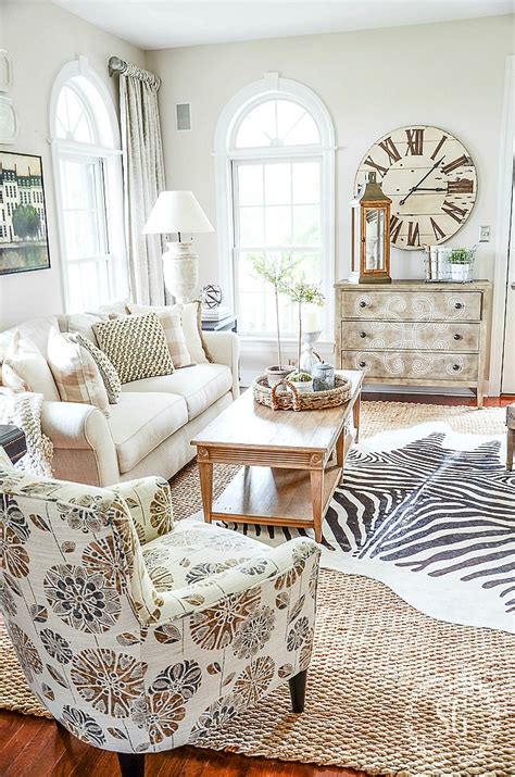 How To Layer Rugs Like A Pro Stonegable