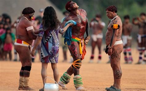 Brazils Yawalapiti Tribe Take Part In A Ritual To Honour The Dead