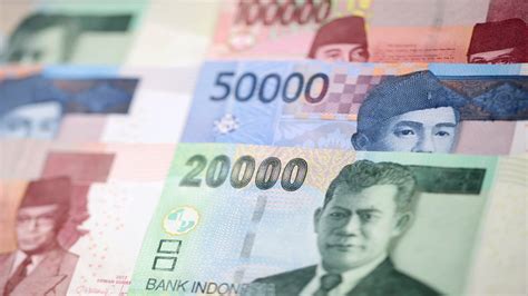 As Rupiah Declines, Indonesia Moves to Prevent Panic