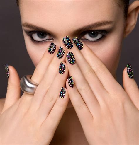 Fashion: Creative Nail Art Designs