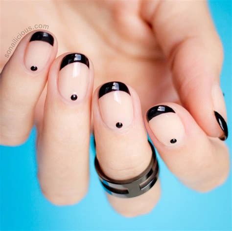 16 Ideas For Black Nail Polish That Youll Love If You Have A Cold Black Heart Black Acrylic