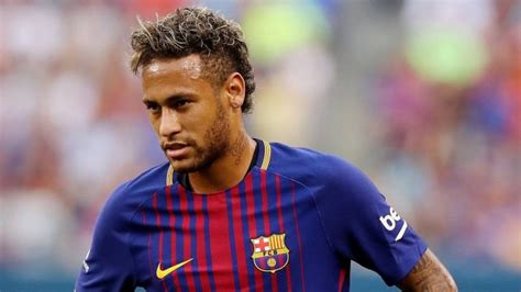 Barcelona Insiste Por Neymar 80 Millones De Euros Y Un Jugador