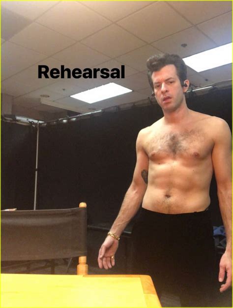 Mark Ronson Goes Shirtless Bares Abs Before Grammys 2019 Photo 4236100 2019 Grammys