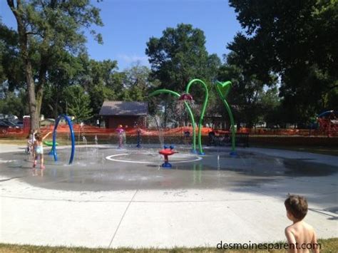 Run And Play At American Legion Park In West Des Moines American