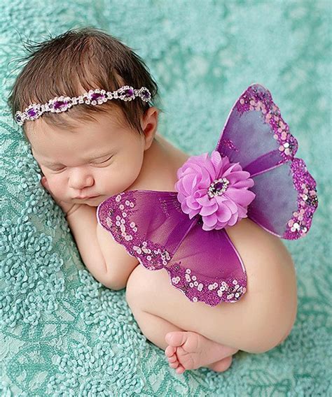 Pin By Isabel Luna On Bebes Tiernos Newborn Baby Photoshoot Baby