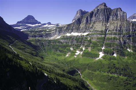 Going to Sun Road - Glacier National Park [OC][2048x1365] : r/EarthPorn