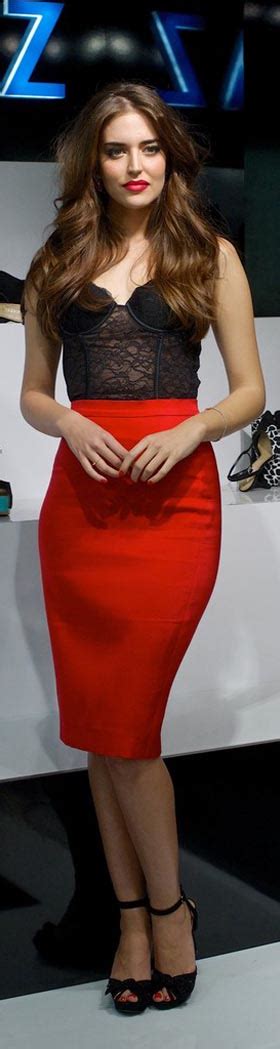 Clara Alonso At ‘marypaz Flaship Store Madrid Red Pencil Skirt