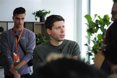 Yapay Zeka Devi Openai De Ok Ceo Sam Altman Neden Kovuldu Cio Update