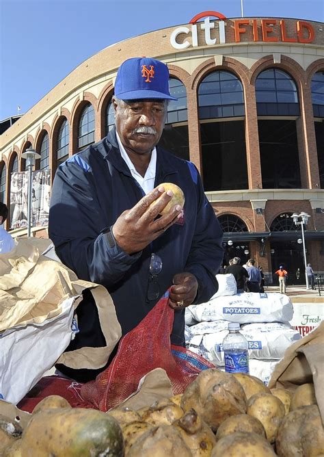 Cleon Jones, Mobile baseball legend, remains a kid at heart at the ...