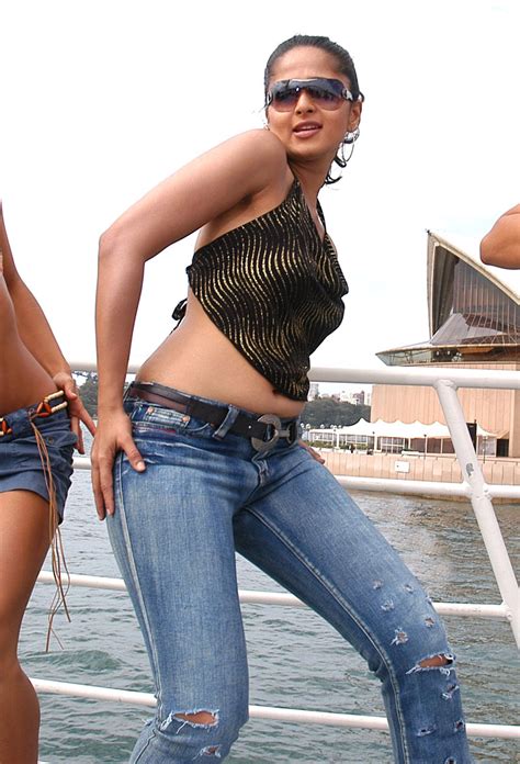 Anushka Shetty Unseen Hot Dance Stills