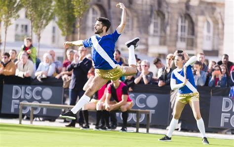 Discofoot le sport très drôle qui mêle danse et football