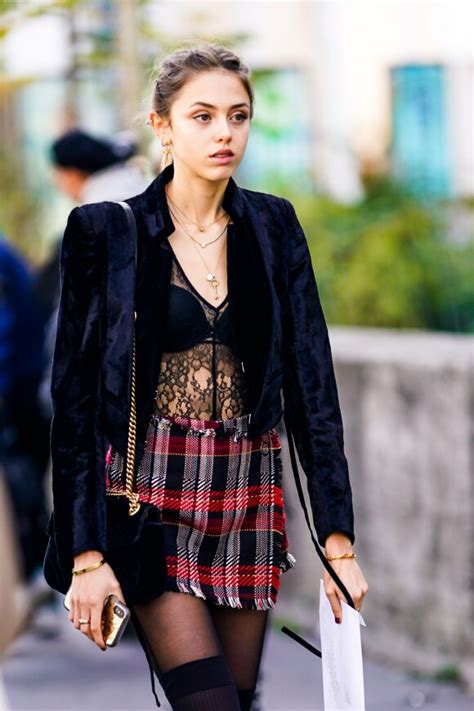 Lingerie Mostra Como Usar Essa Tend Ncia Que Sucesso No Street Style De Um Jeito Glam